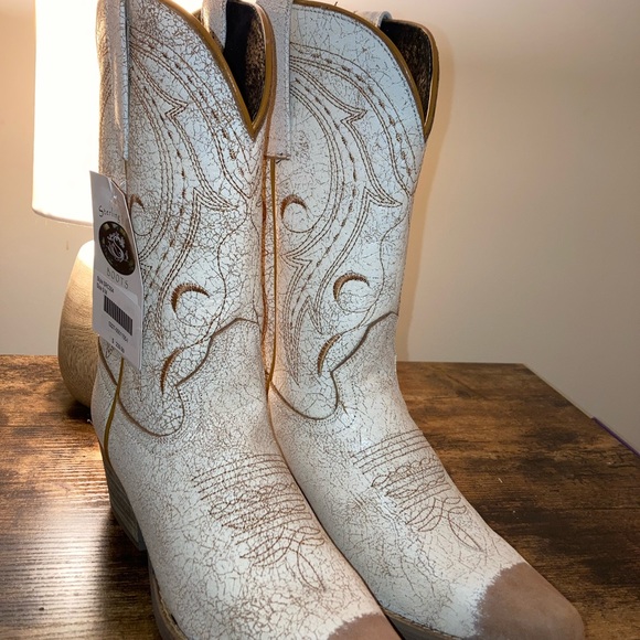 Sterling River Women’s Cowgirl Boots - Picture 5 of 16